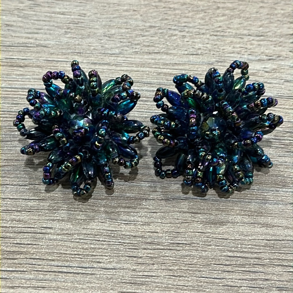 Vintage Beaded Iridescent Purple Blue Green Multi Clip On Earrings OS Mermaid